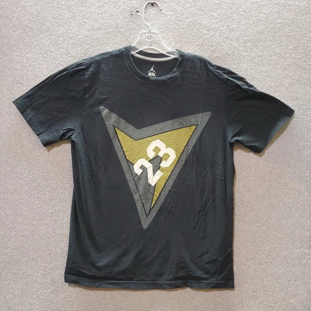 Air Jordan Men T-Shirt Large Black‎ Logo Jump Man 23 Graphic Short Sleeve